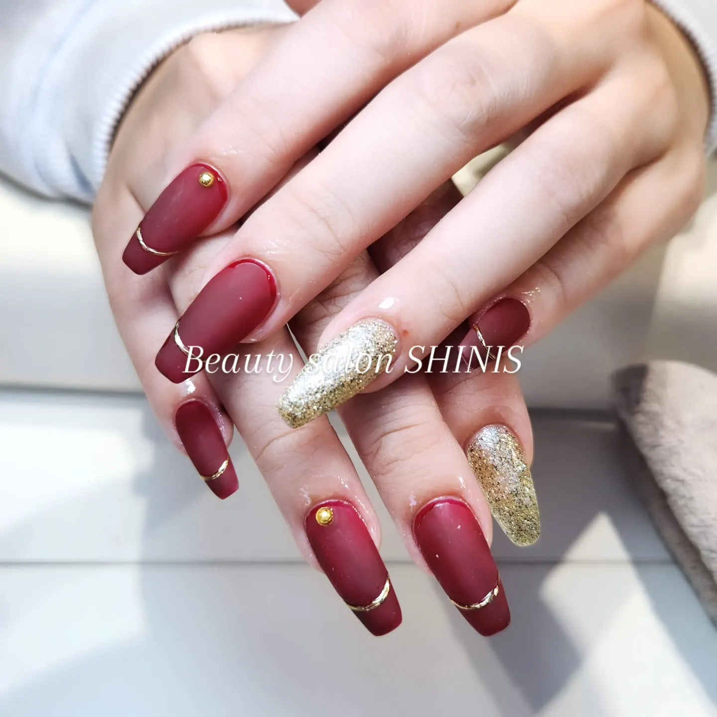 #マットネイル#ミラーネイル#赤ネイル#うるま市石川ネイルサ...